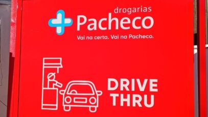 Loja com Drive-Thru é novidade na Drogarias Pacheco