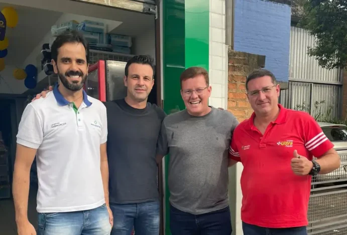 amizade entre sócios, Ultra Popular, Entrefarma, Farmarcas, Minha História, varejo farmacêutico